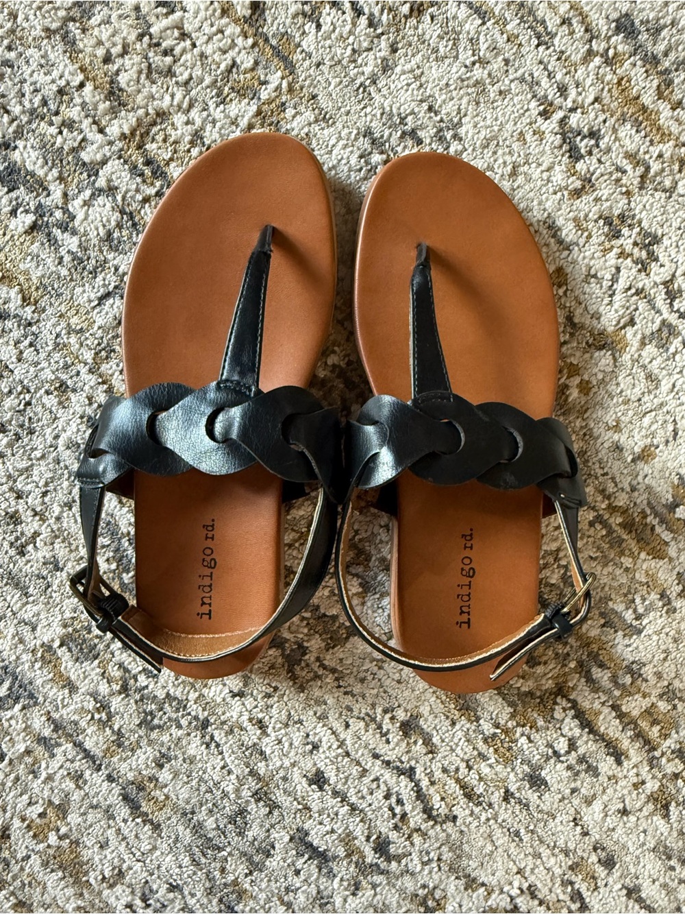 New w/o Tags Indigo Rd. Black Braided Faux Leather T-Strap Sandals